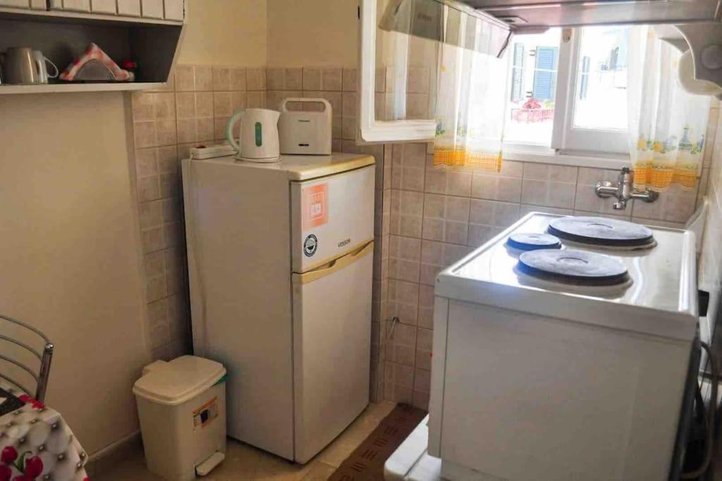 Appartamento Evdoxia - Piccola Casa Corfu Town Esterno foto