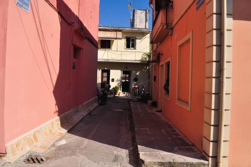 Appartamento Evdoxia - Piccola Casa Corfu Town Esterno foto