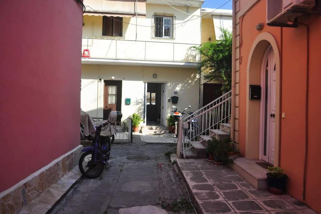 Appartamento Evdoxia - Piccola Casa Corfu Town Esterno foto
